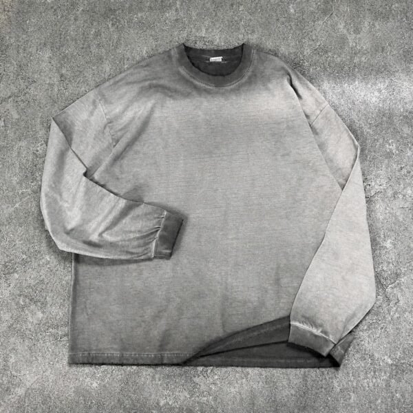 Unisex Vintage Wash Graphic Long Sleeve T-Shirt – Y03